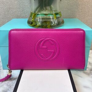 Gucci Fuchsia Soho GG Large Organizer Zip Around Wallet - Brand New in Box NWOT